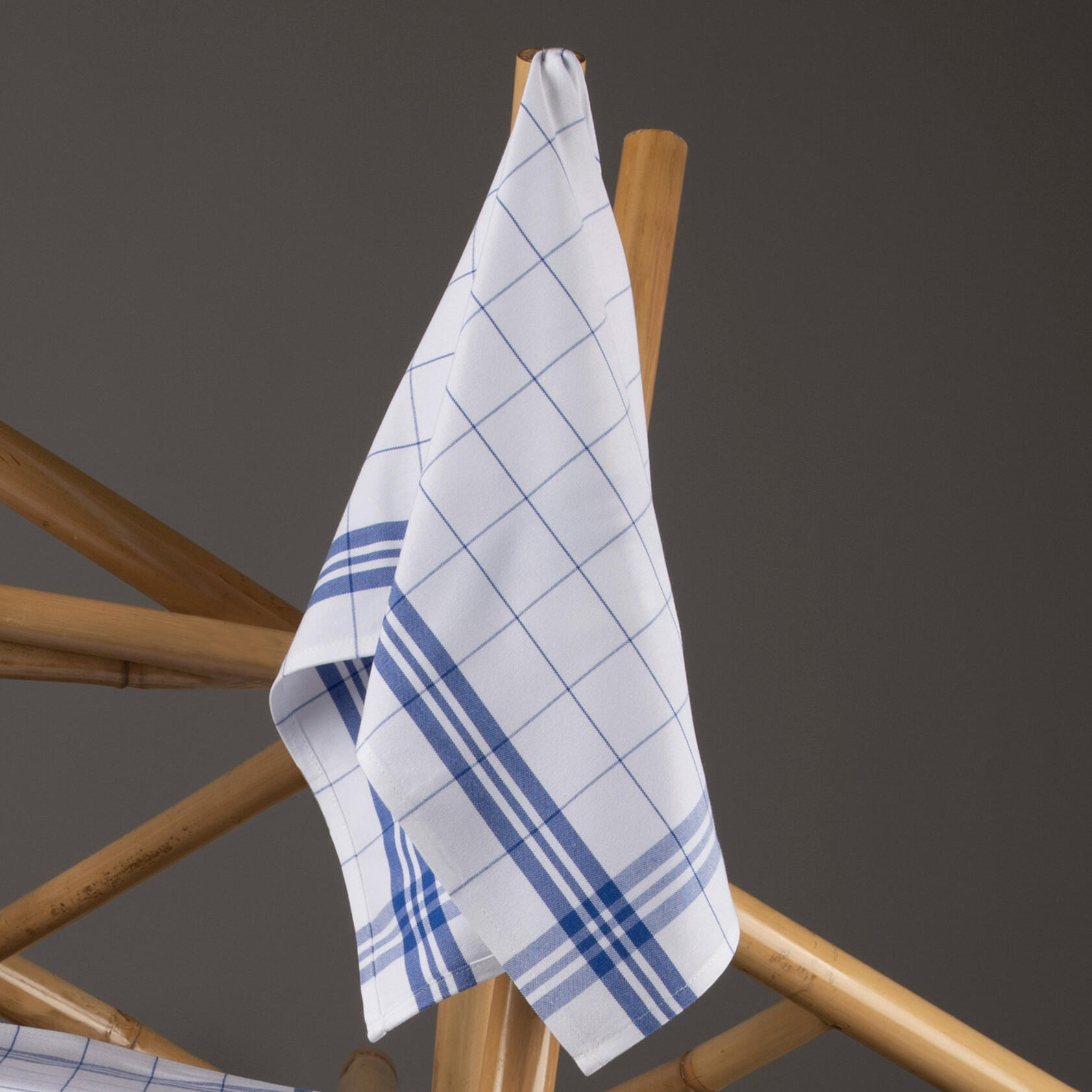 Stuco Vilshofen - Hersteller für Küchentextilien wie Kochschürzen, Geschirrtücher, Ofenhandschuhe, Topflappen